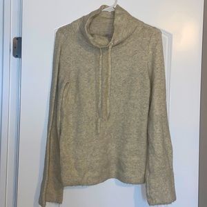 Loft sweatshirt